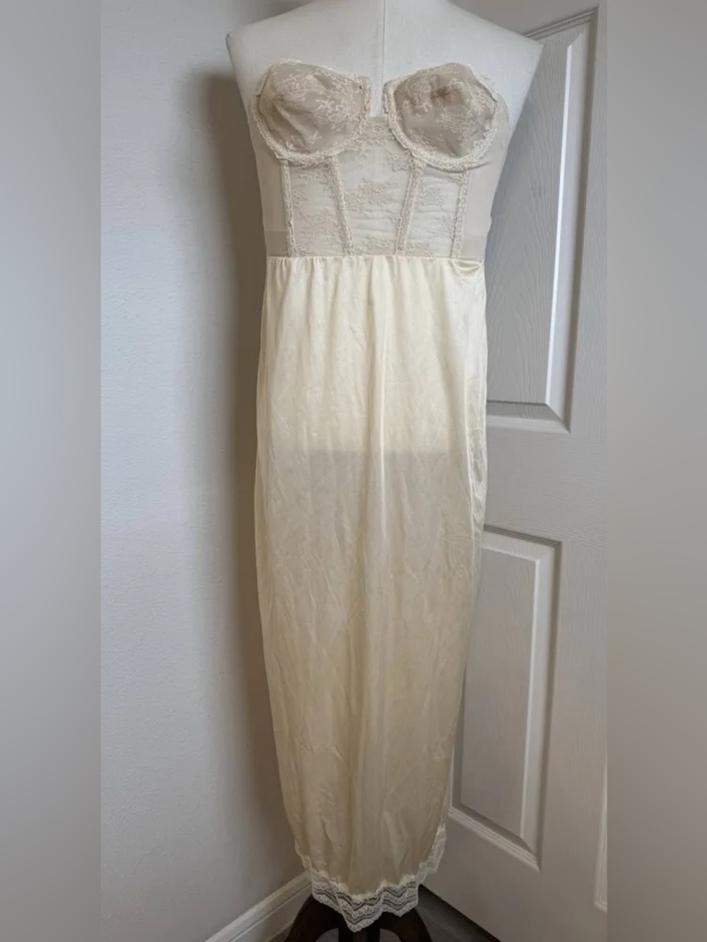 NOS Rare Vintage 70s/80s BackLess by Young Smoothie Strapless Bra Bustier Slip